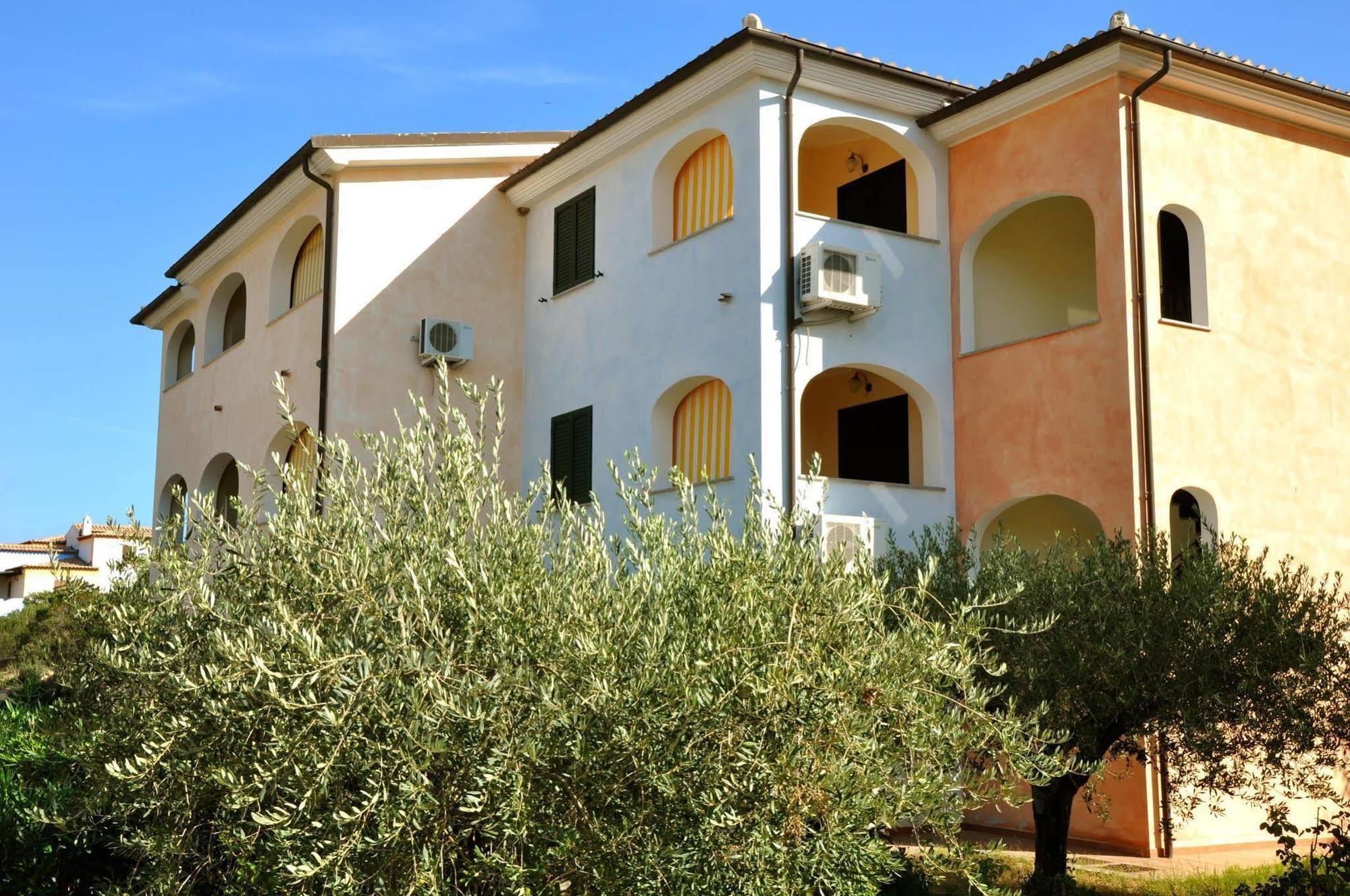 Residence Il Borgo Orosei Buitenkant foto
